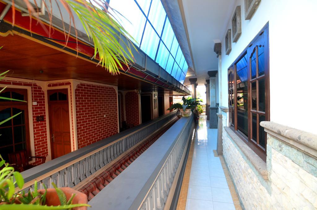 Lori Beach Inn 세미냑 외부 사진
