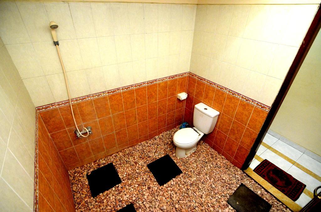 Lori Beach Inn 세미냑 외부 사진
