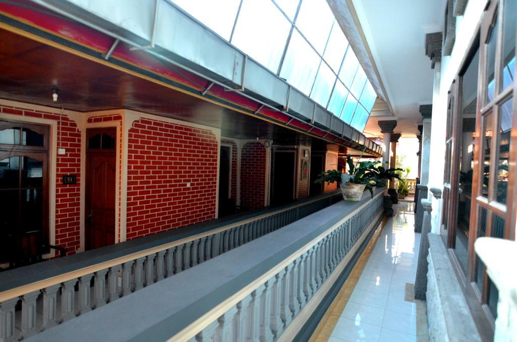 Lori Beach Inn 세미냑 외부 사진